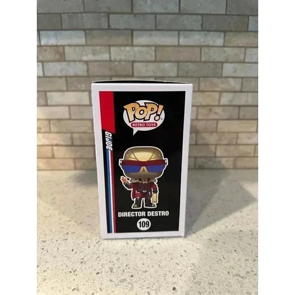Funko Pop‎ Director Destro 109 Retro Toys Gamestop exclusive - Picture 4 of 5